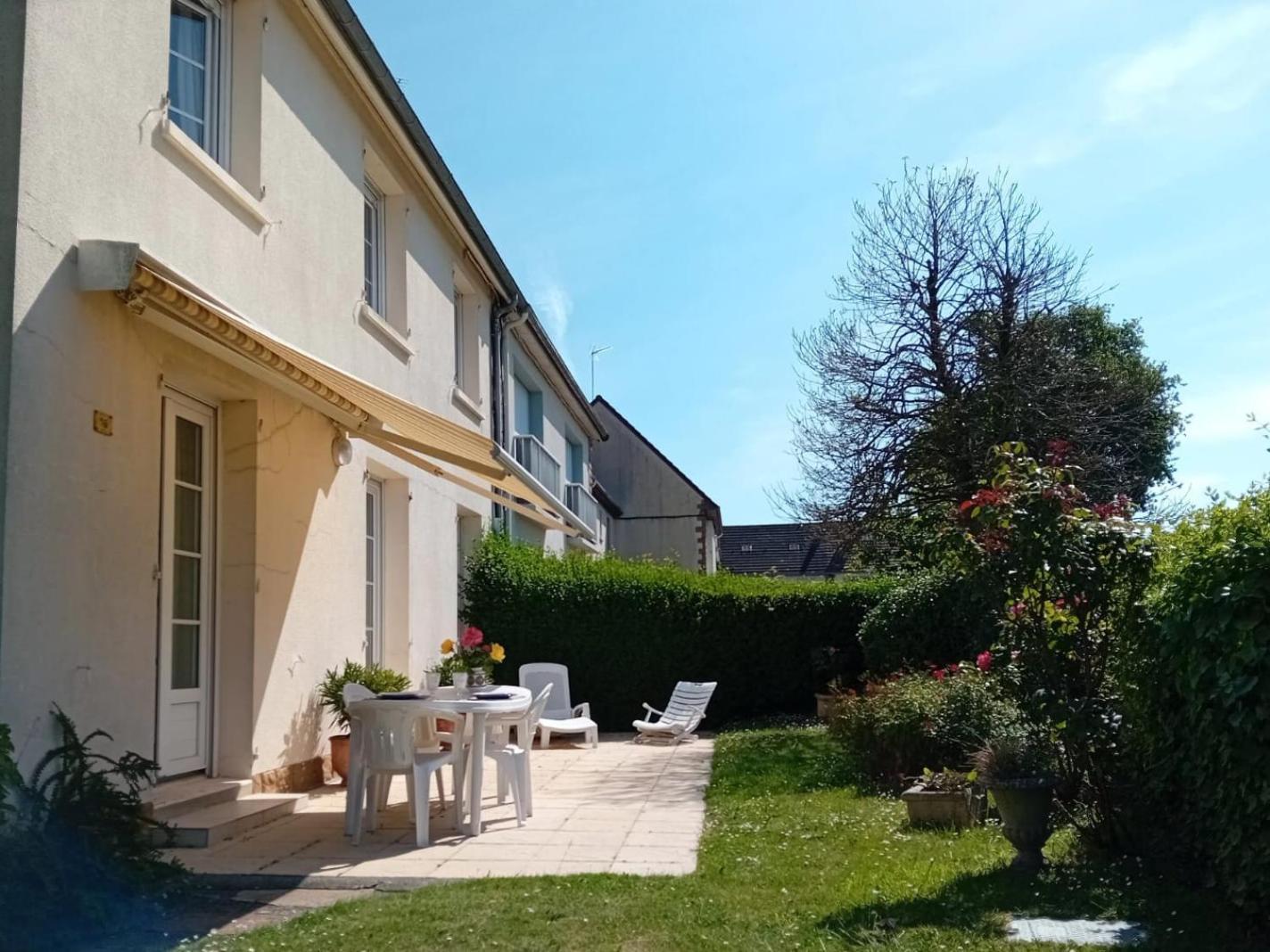 Maison De Charme Proche Centre Ville Avranches Eksteriør billede