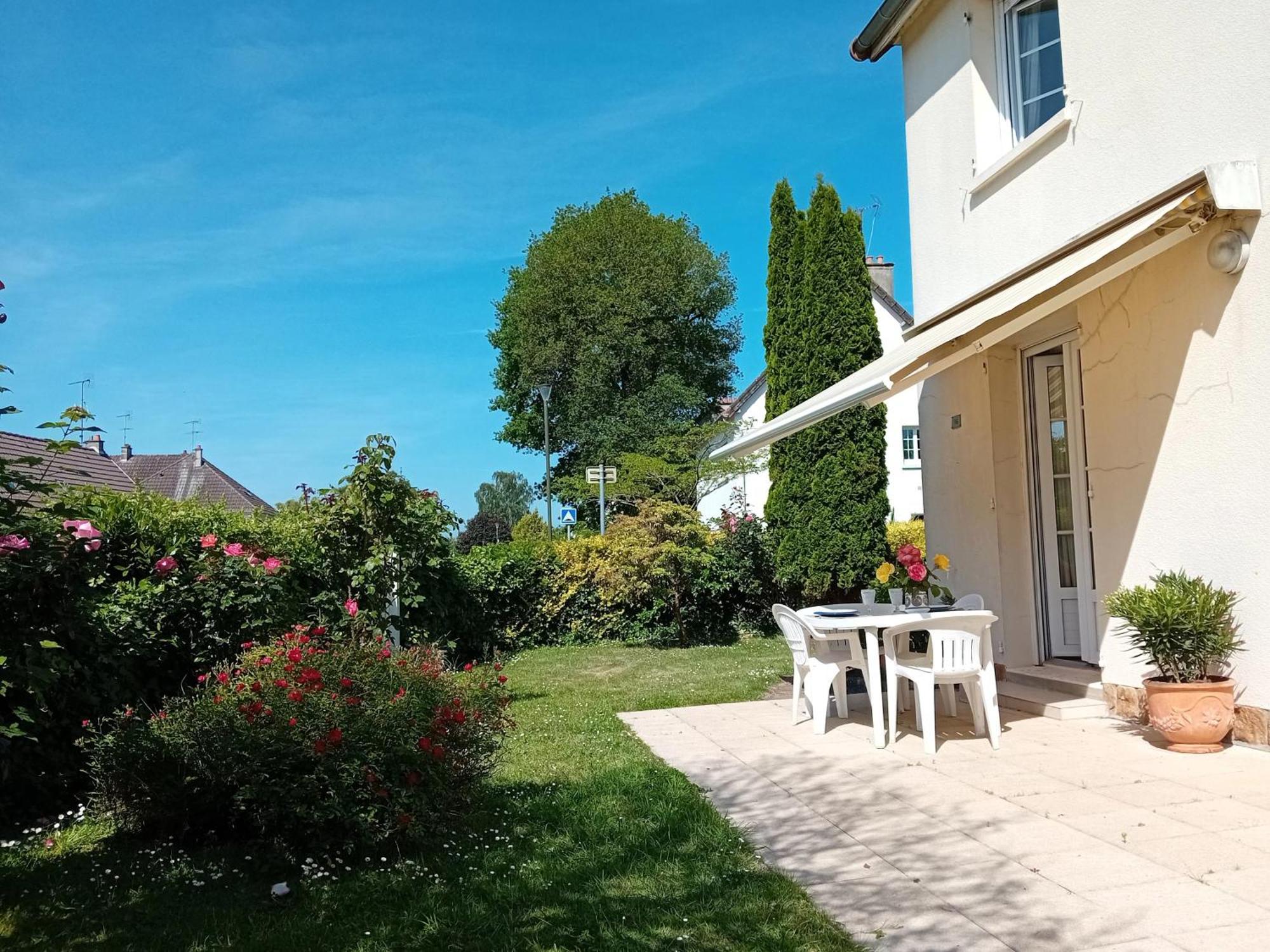 Maison De Charme Proche Centre Ville Avranches Eksteriør billede